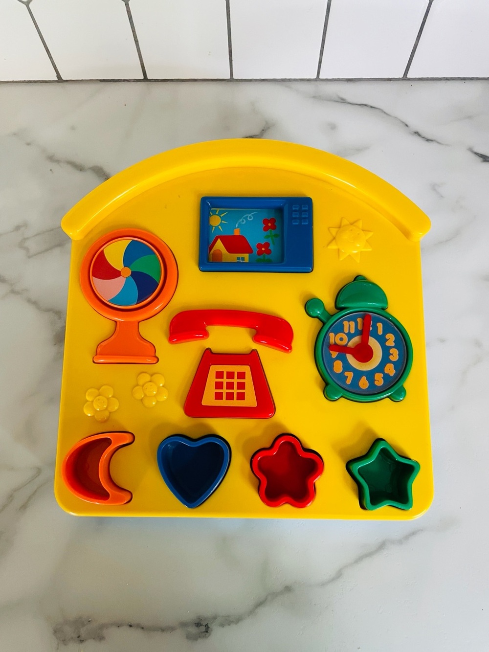 Vintage Avon Fun Beginnings Activity Toy